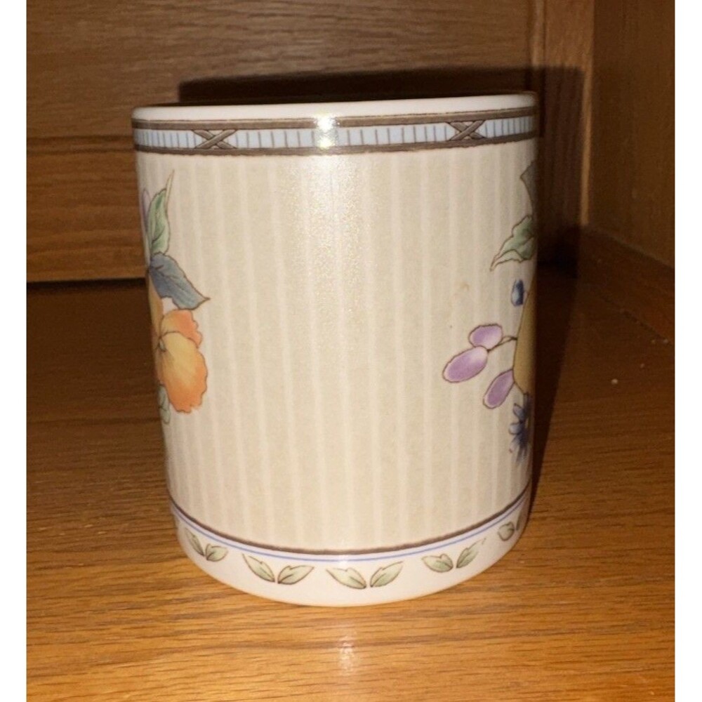 Mikasa Intaglio Garden Blossom Replacement Coffee Mug CA329 Fruit Floral 4” - Picture 2 of 6